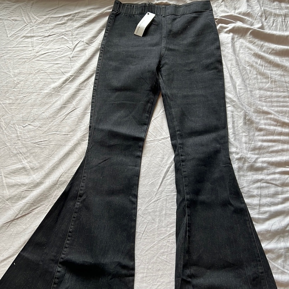 NWT Newbury Kustom Black Flare Jeans Medium